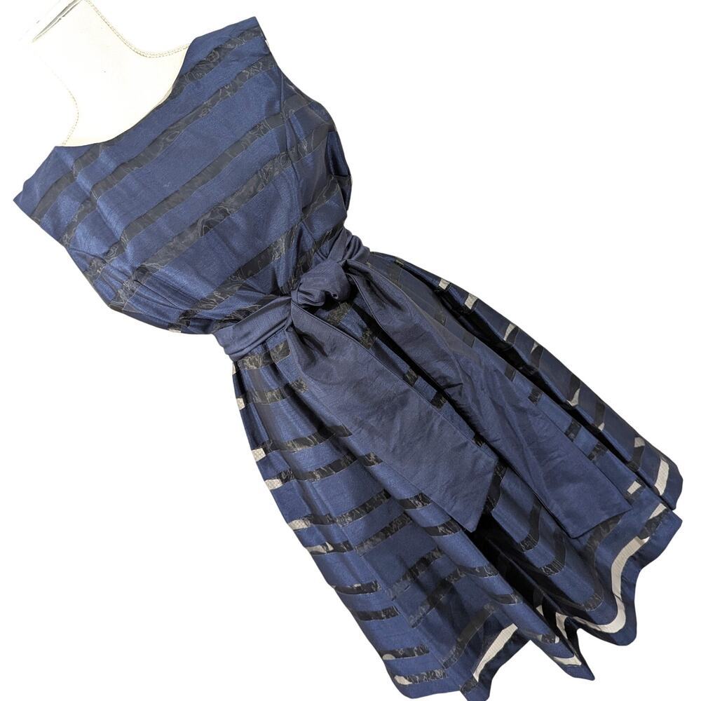 LESLIE FAY! LOVELY NAVY BLUE ORGANZA SHEER STRIPE  SLEEVELESS A-LINE DRESS!SZ 10